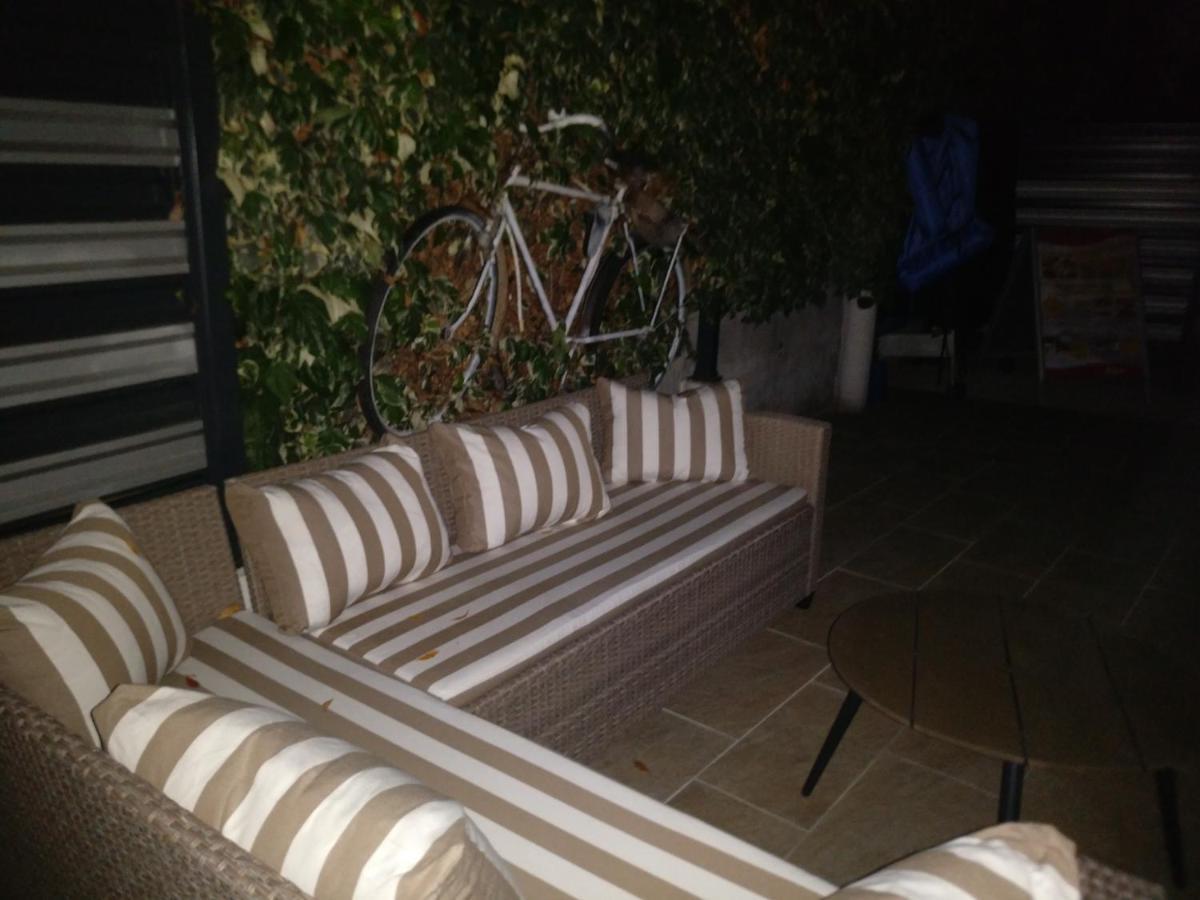 Apartments Villa A - Heating Pool Trogir Exterior foto